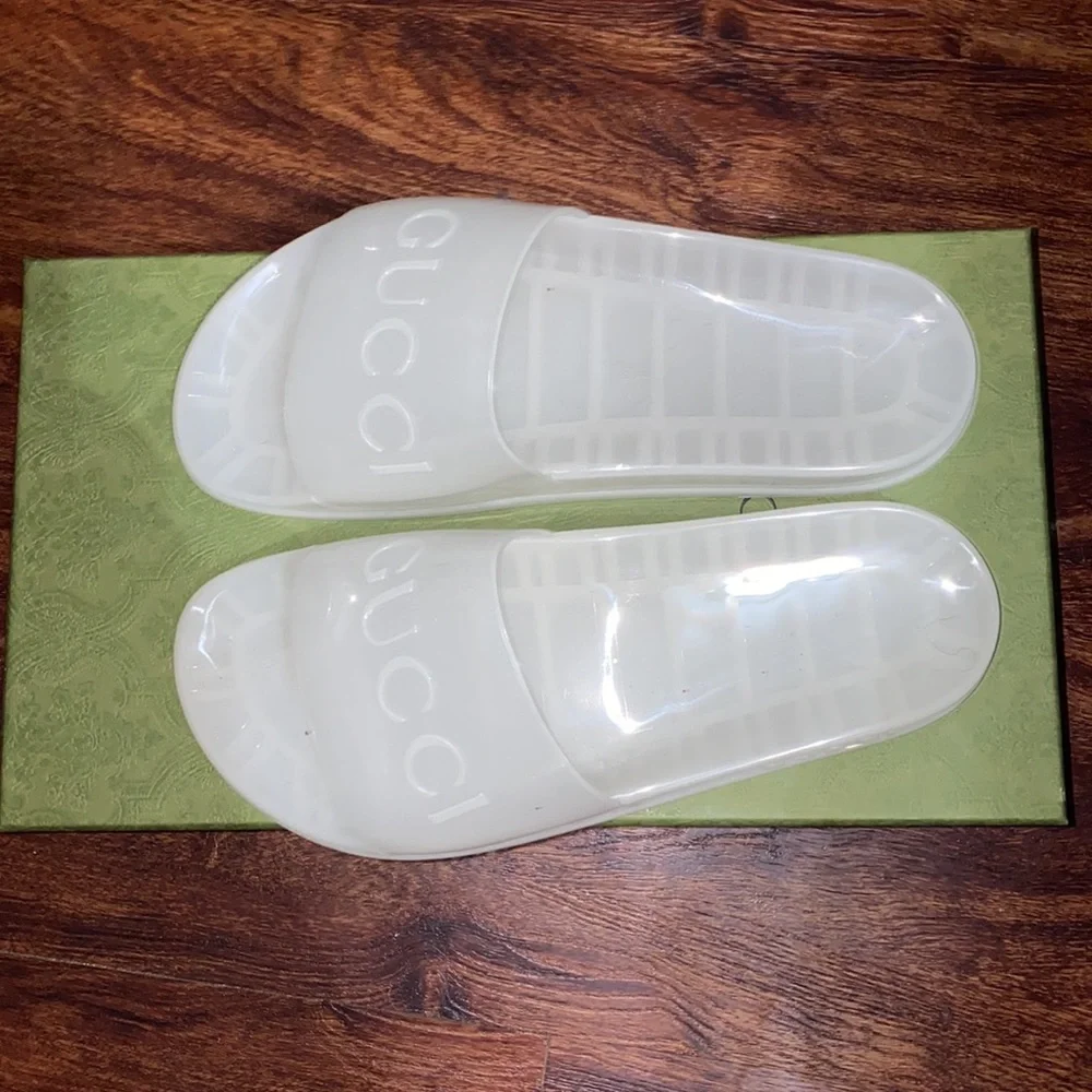 Men’s Gucci slides - Picture 2 of 6